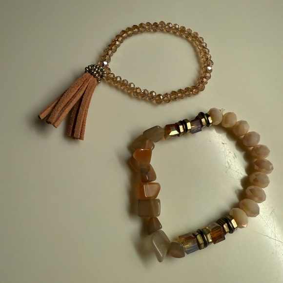 Elegant Beaded Bracelet Set in tan and light peach - Picture 1 of 2